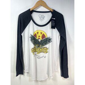 Chaser Women's Black and White Graphic Top